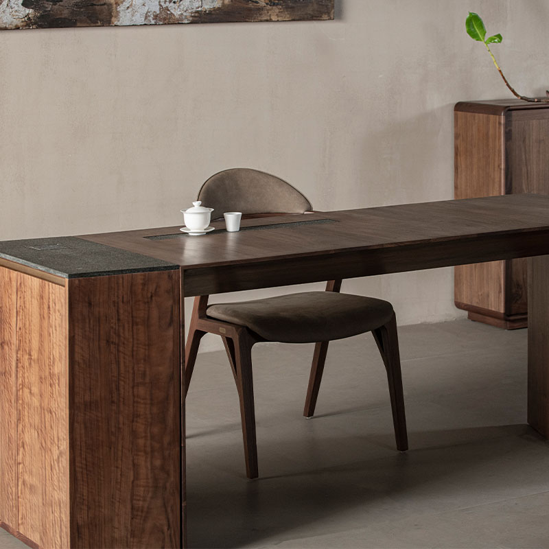 Minimalist tea table